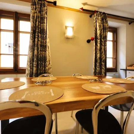 'la Maison' House In The Historic Apartment Annecy