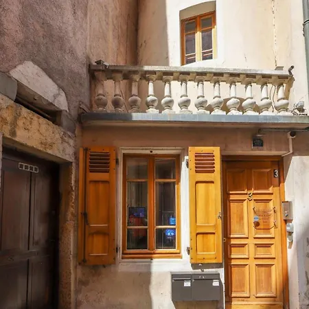'la Maison' House In The Historic Apartment *