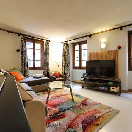 Apartment 'la Maison' House In The Historic Annecy